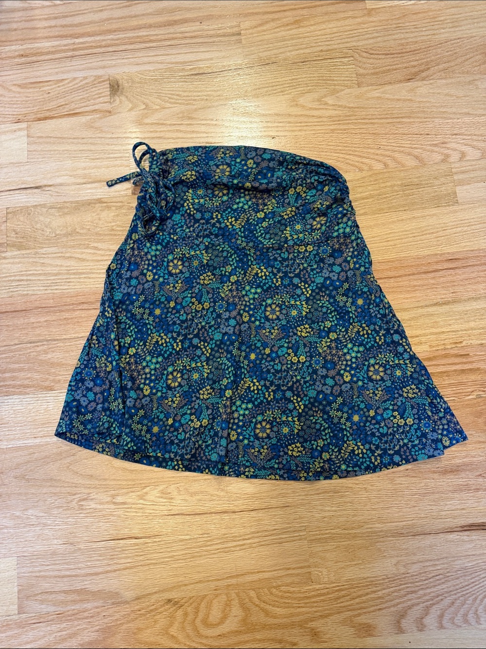 Patagonia side tie skirt